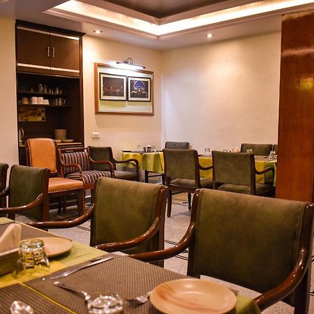 Hotel Marc Shimla Bagian luar foto