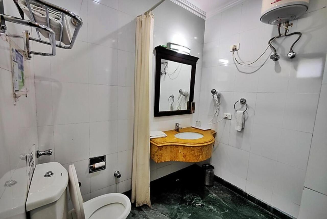 Hotel Marc Shimla Bagian luar foto