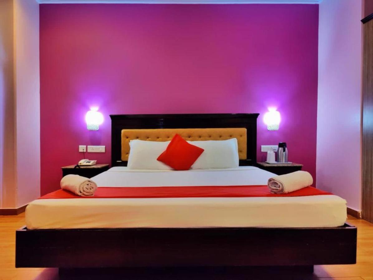 Hotel Marc Shimla Bagian luar foto
