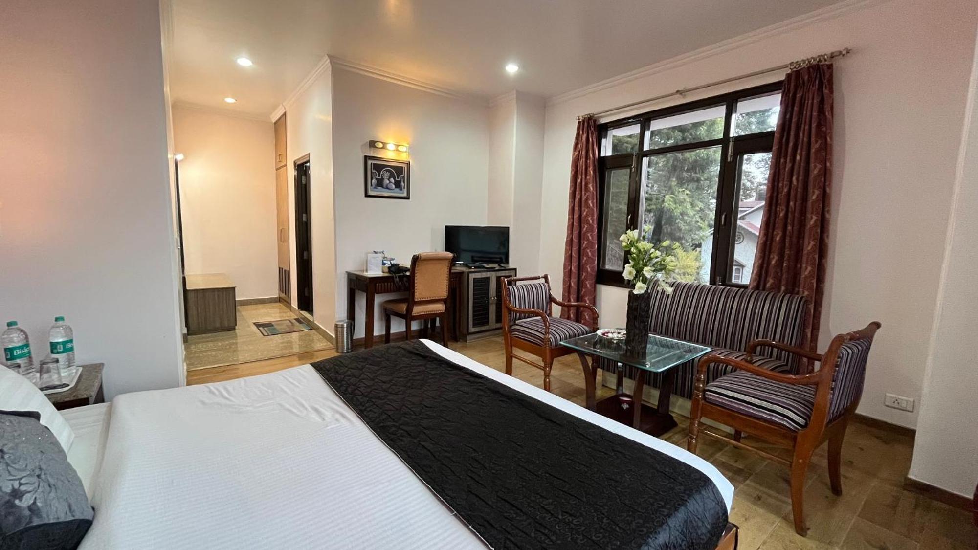 Hotel Marc Shimla Bagian luar foto