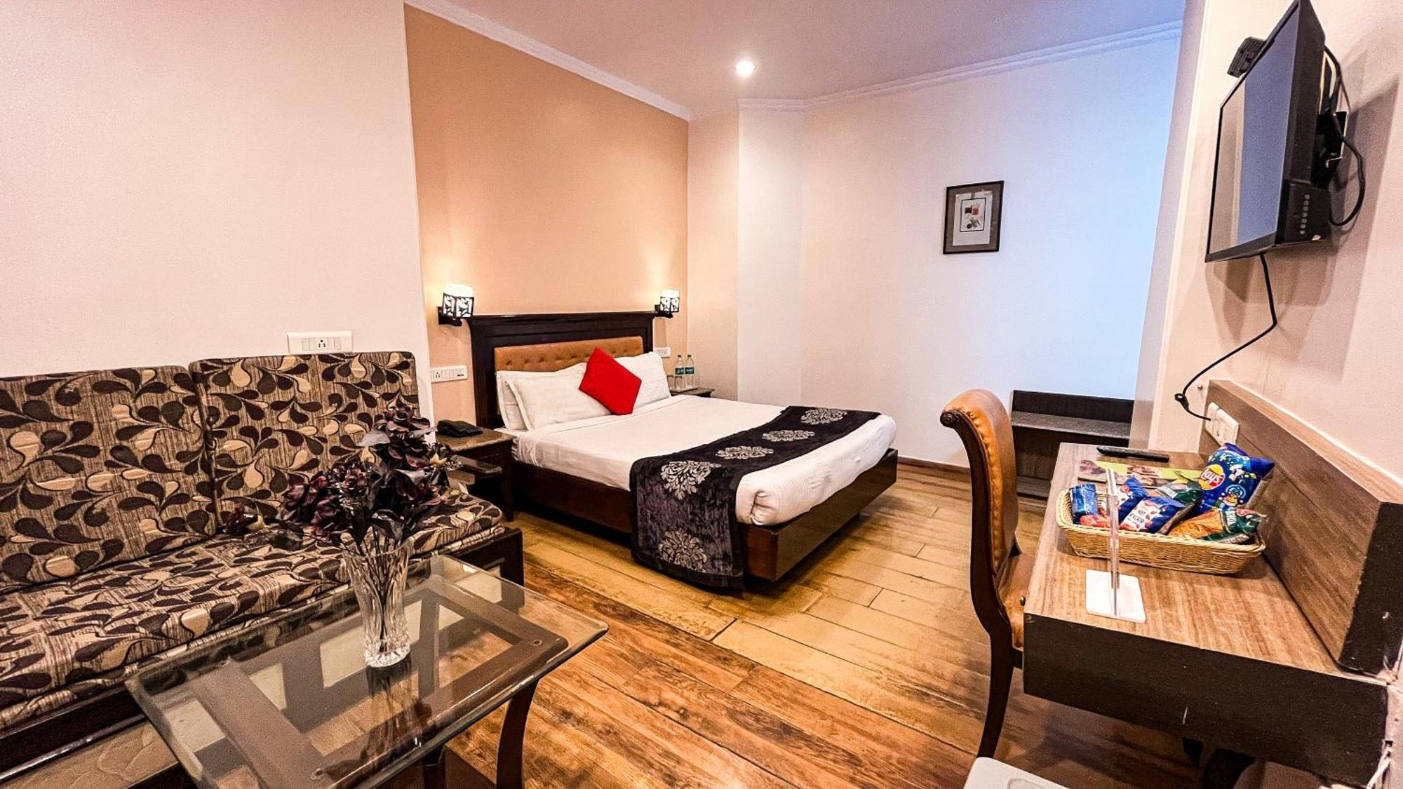 Hotel Marc Shimla Bagian luar foto